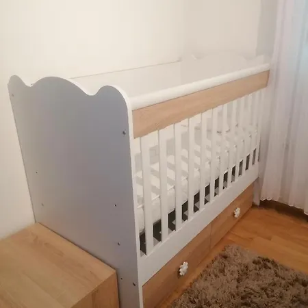 Apartament Danaya *