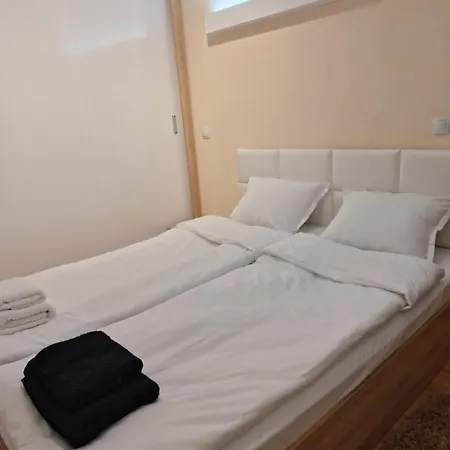 Danaya Apartment
